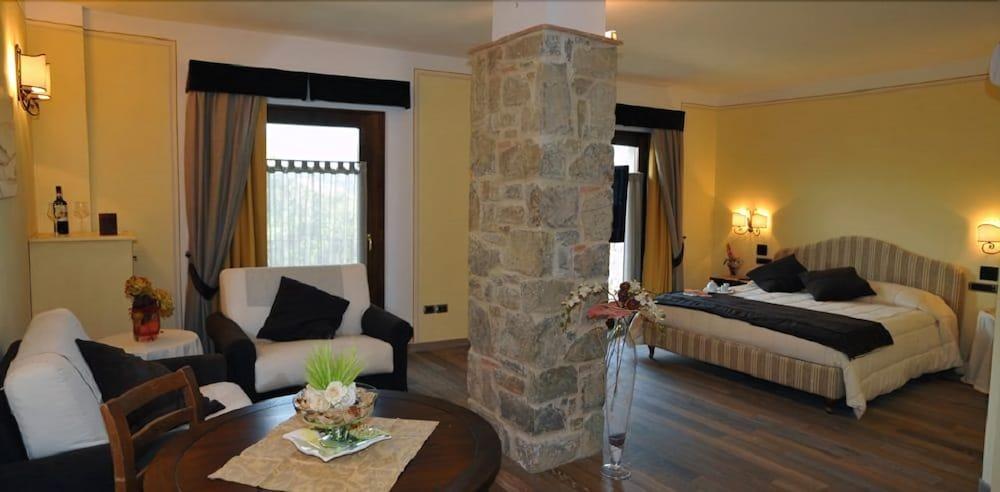 La Torricella Otel Poppi Dış mekan fotoğraf